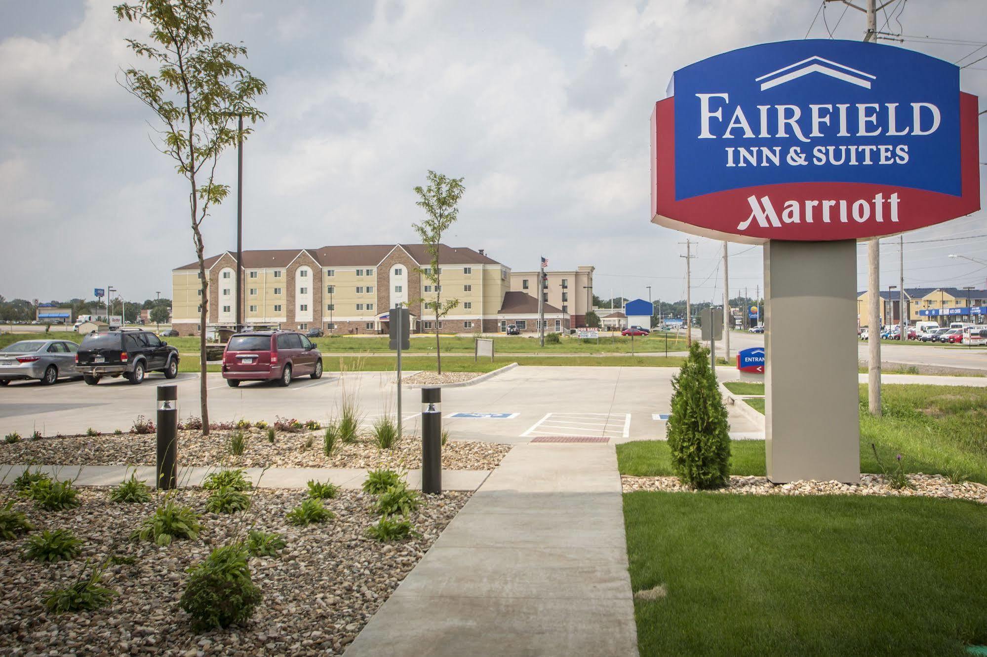 Fairfield Inn & Suites By Marriott Waterloo Cedar Falls Buitenkant foto